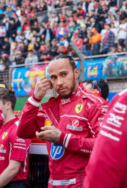 Lewis Hamilton d2